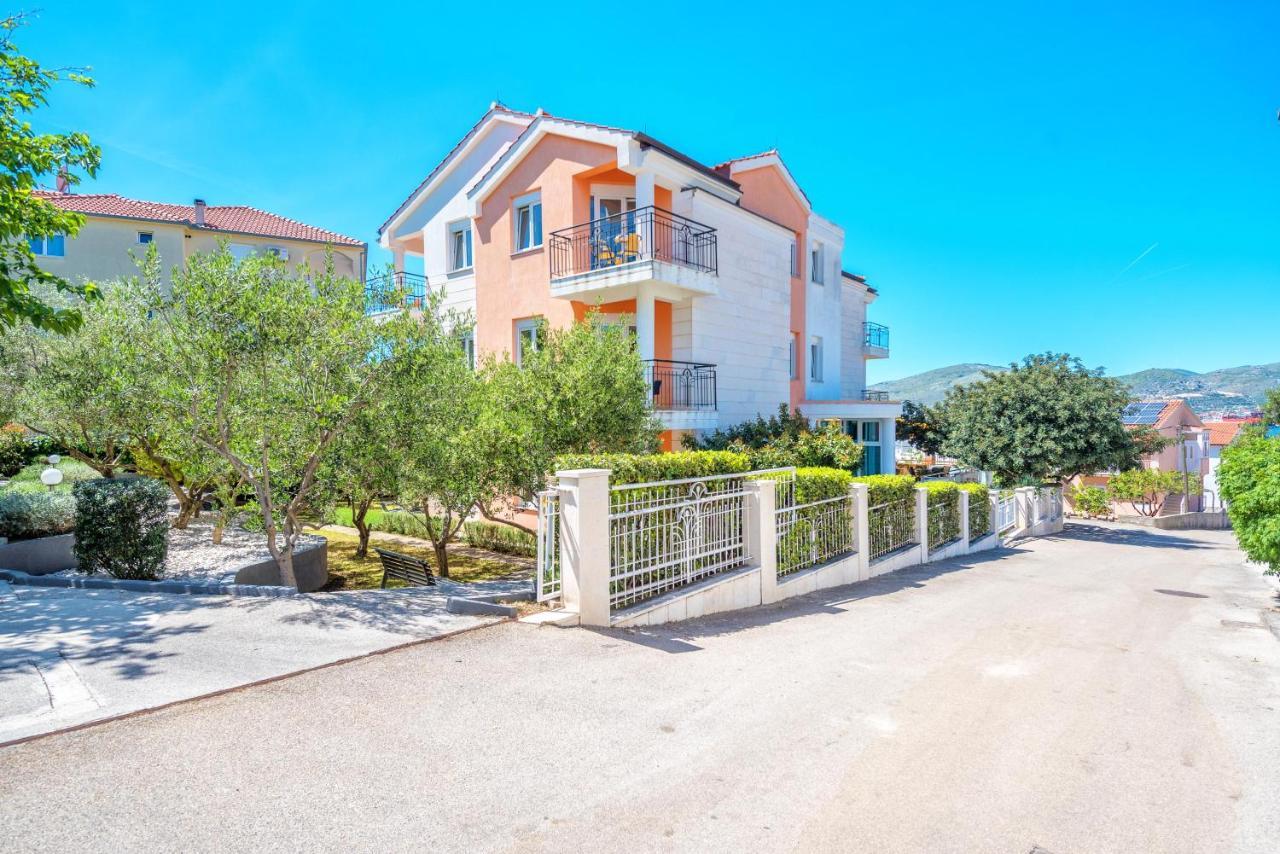 Villa Mihaela Трогір Екстер'єр фото
